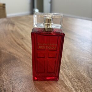 RED DOOR BY ELIZABETH ARDEN WOMEN EAU DE PARFUM SPRAY 1.7 oz (NEW WITHOUT BOX)